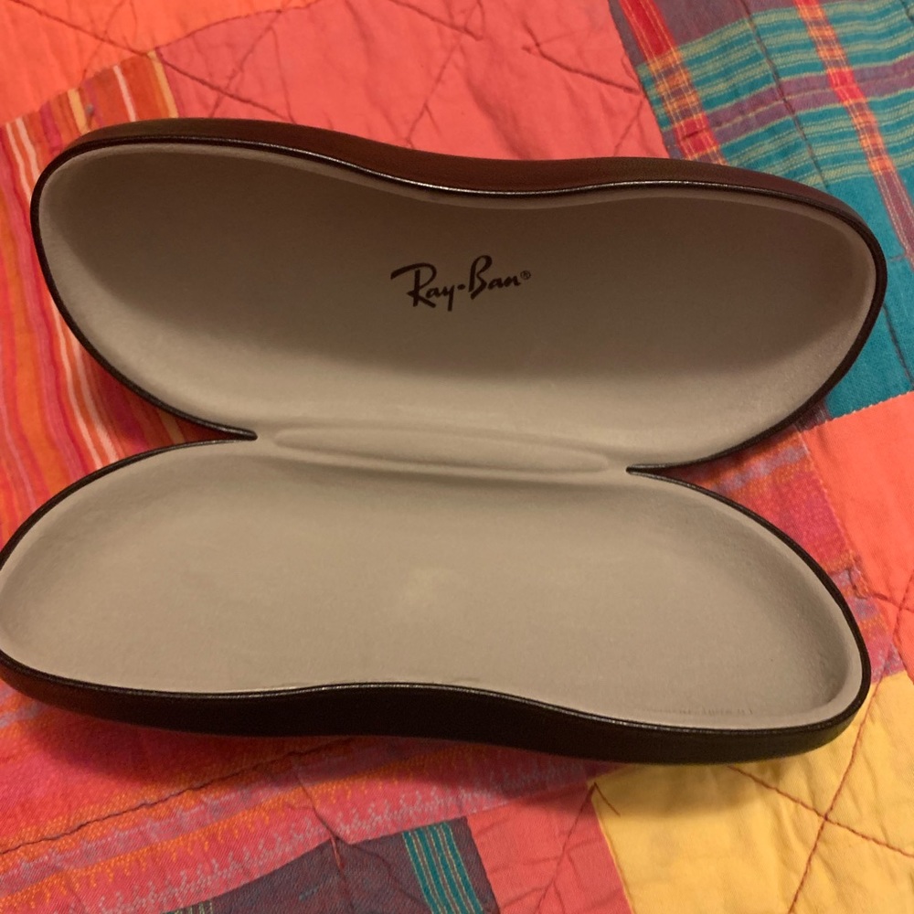 Ray-Ban eye case - Picture 2 of 3